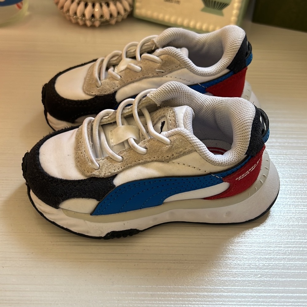 Puma - Picture 3 of 4